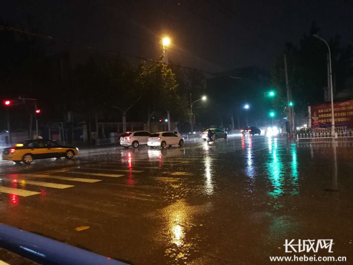 河北保定沧州暴雨 有医院被淹